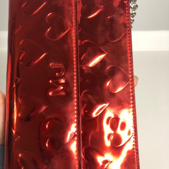 Marc Jacobs for Marc Jacobs Limited Edition Red Metallic Heart Crossbody/Clutch - Picture 9 of 16